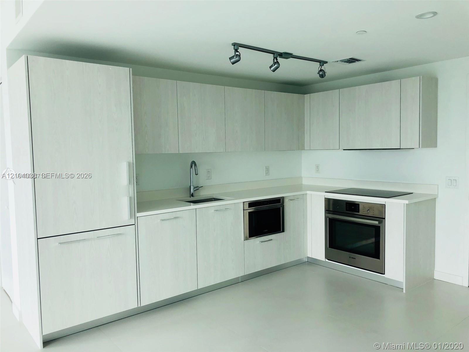 501 Ne 31st Street 3609 Property Photo 4