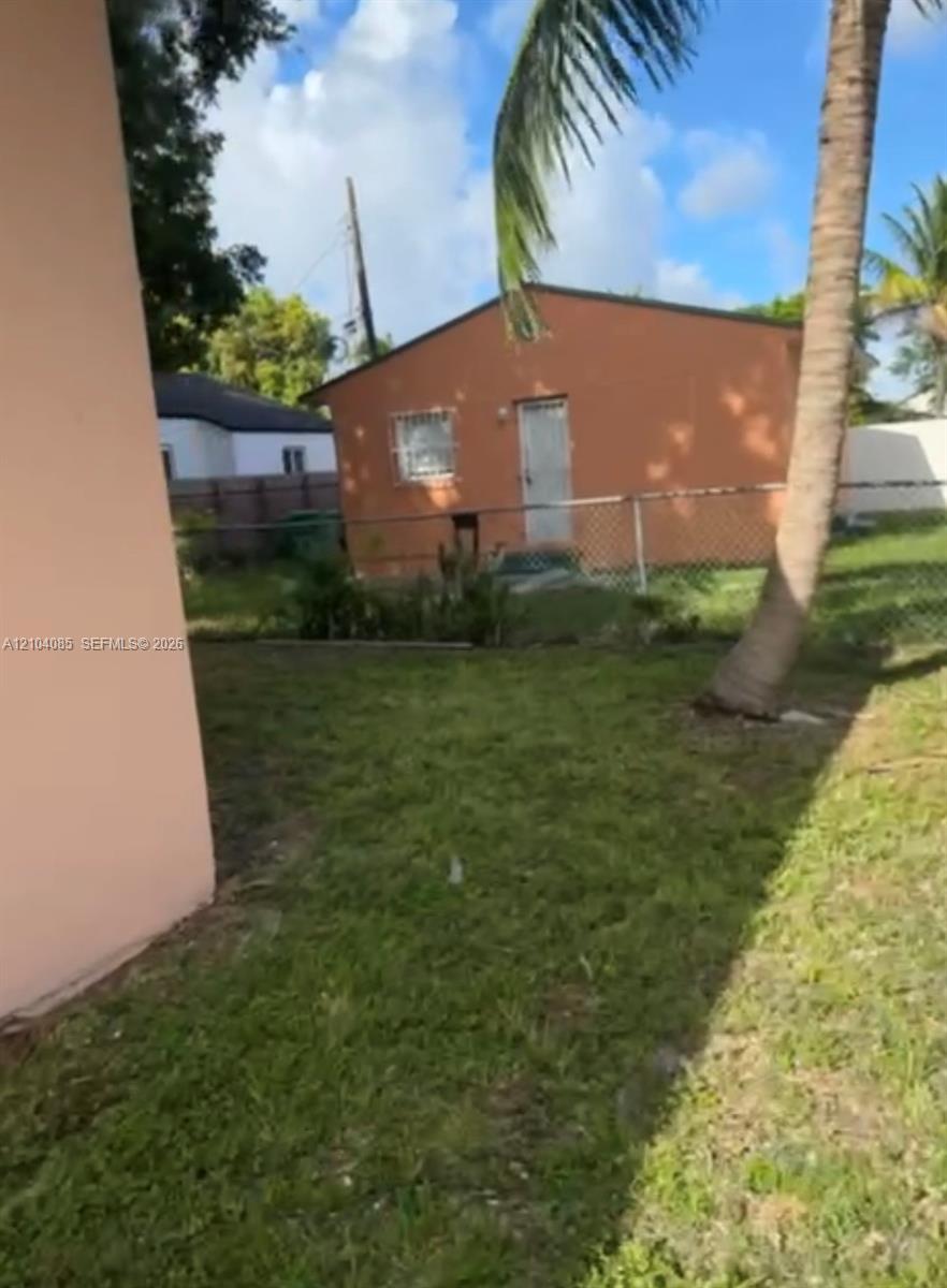 261 Nw 67th Street Property Photo 5