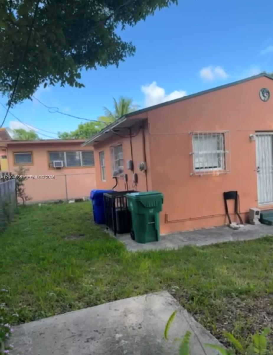 261 Nw 67th Street Property Photo 6