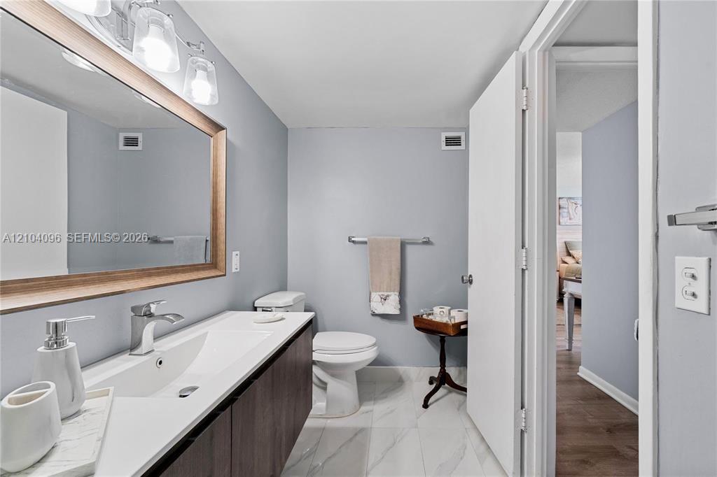 1849 S Ocean Drive 1112 Property Photo 16
