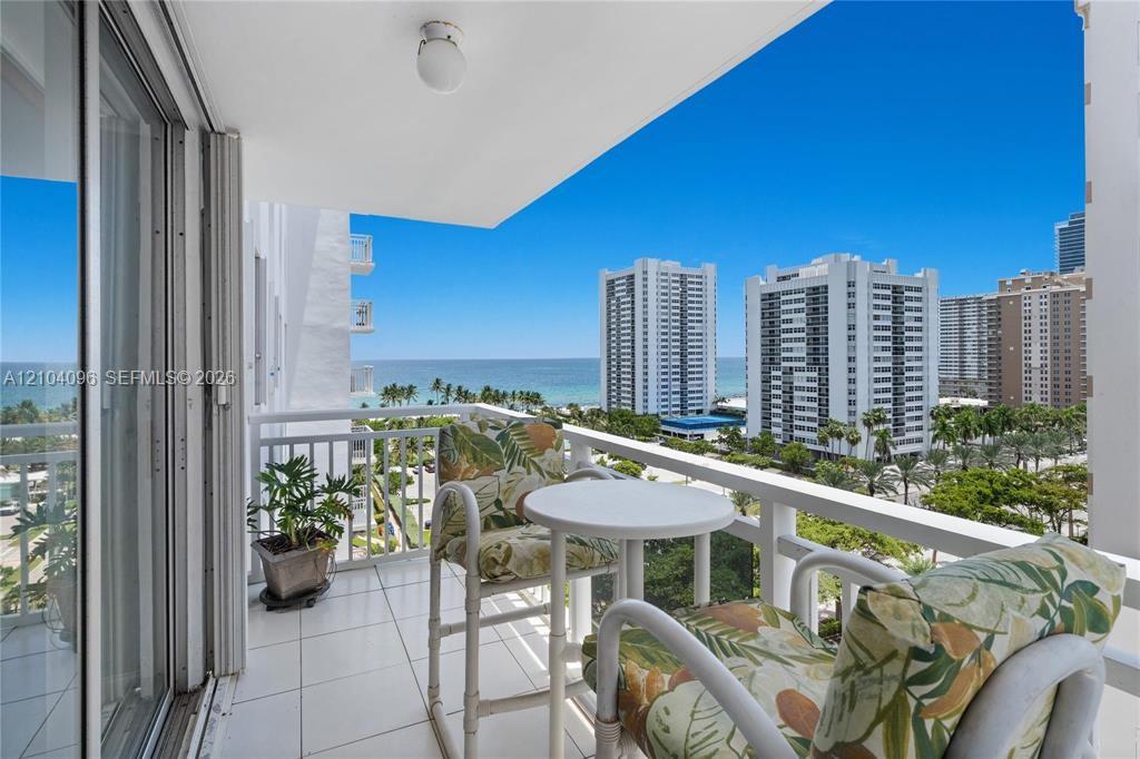 1849 S Ocean Drive 1112 Property Photo 18