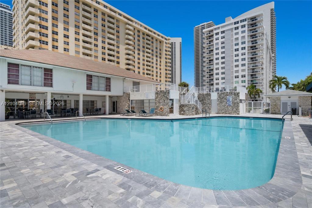 1849 S Ocean Drive 1112 Property Photo 25
