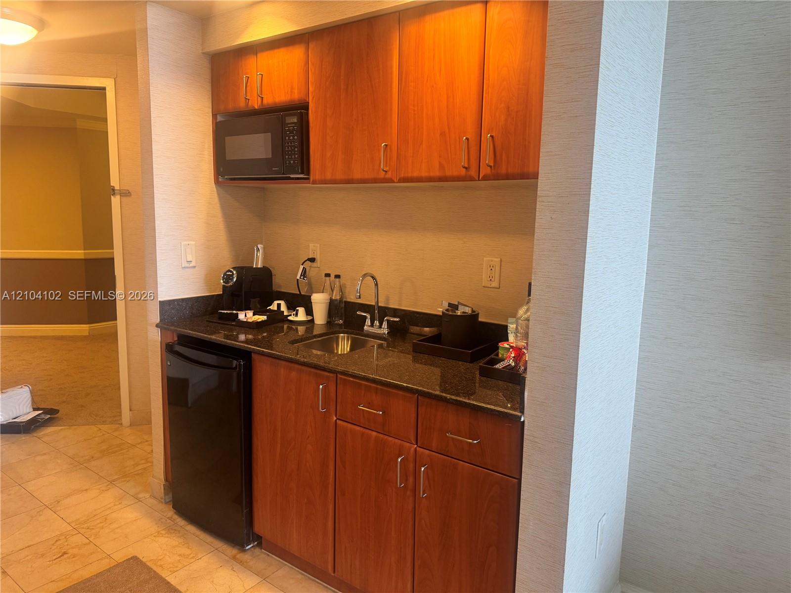 18001 Collins Avenue 1216 Property Photo 7