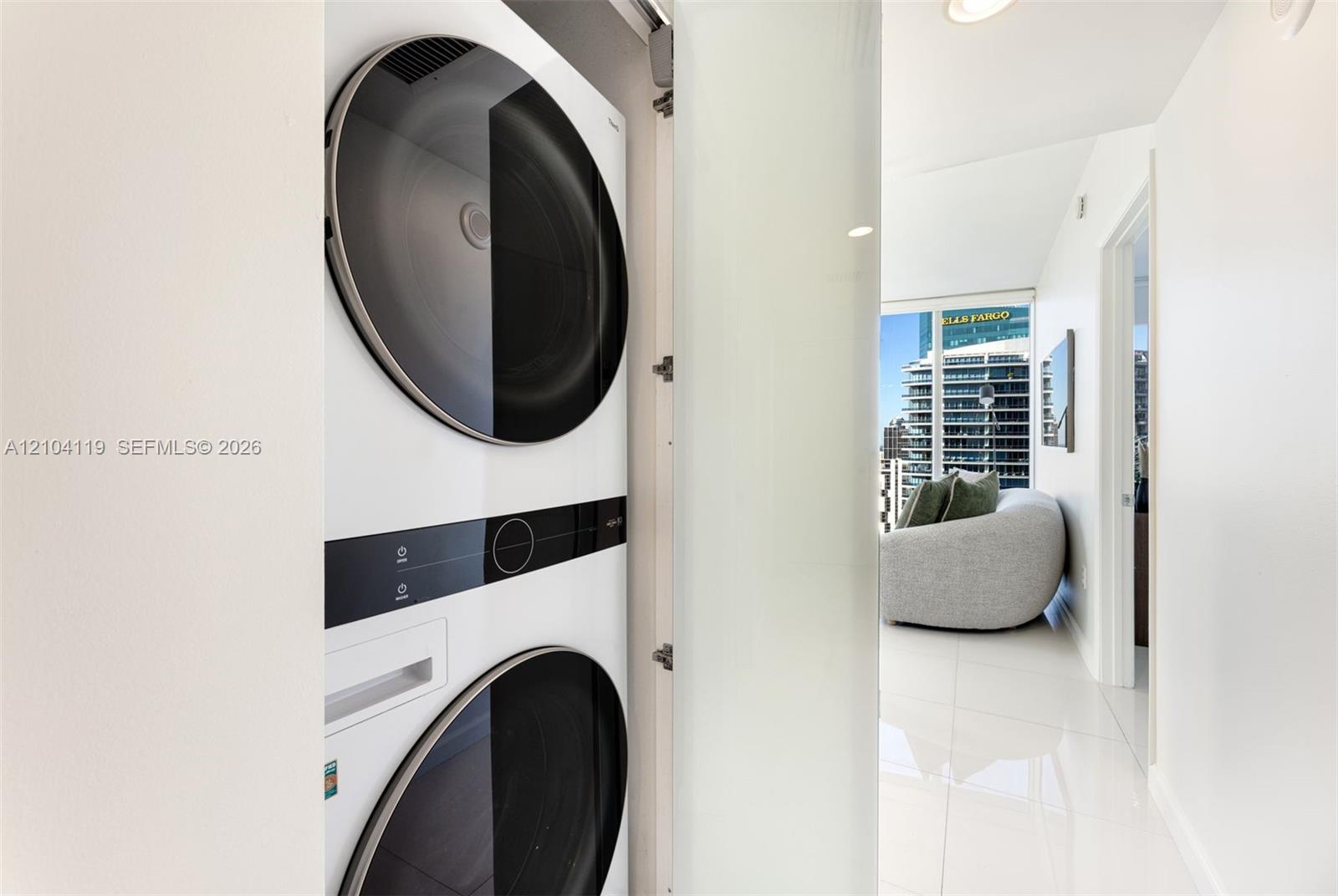 485 Brickell Avenue 4804 Property Photo 22