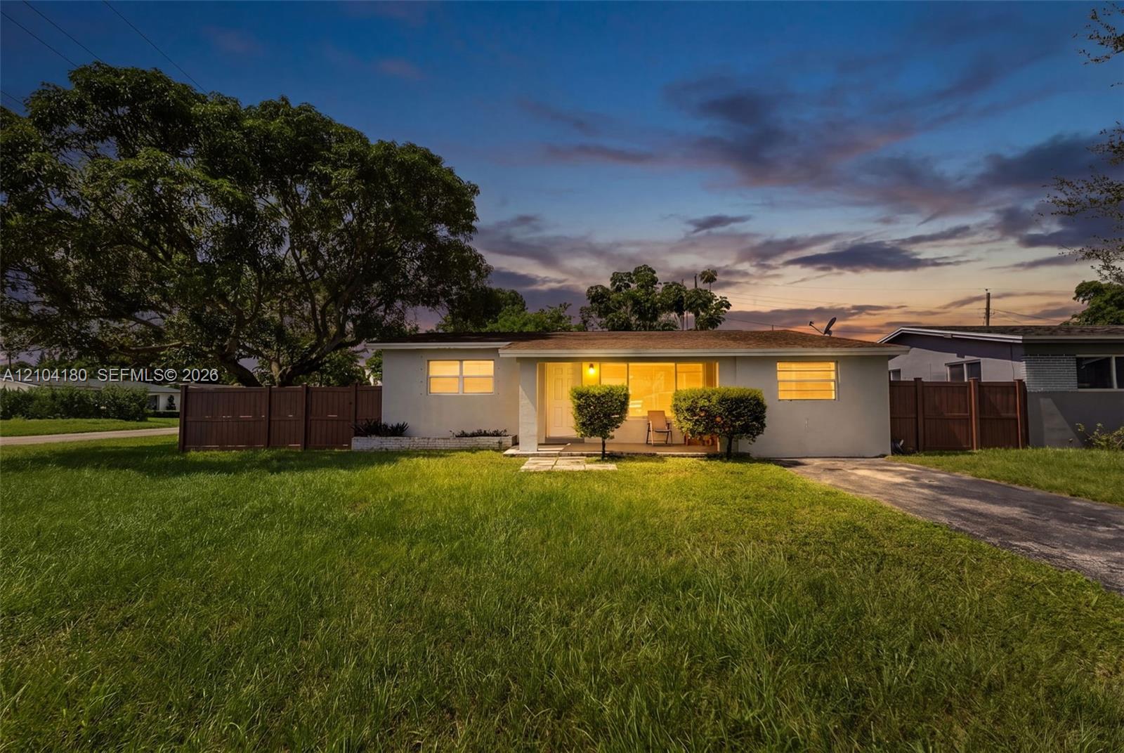 2440 Largo Drive Property Photo 1