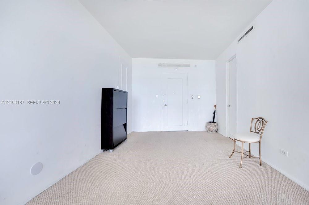 5055 Collins Avenue 8n Property Photo 9