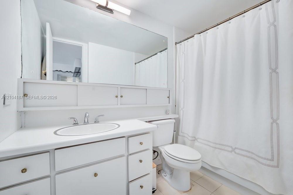 5055 Collins Avenue 8n Property Photo 16
