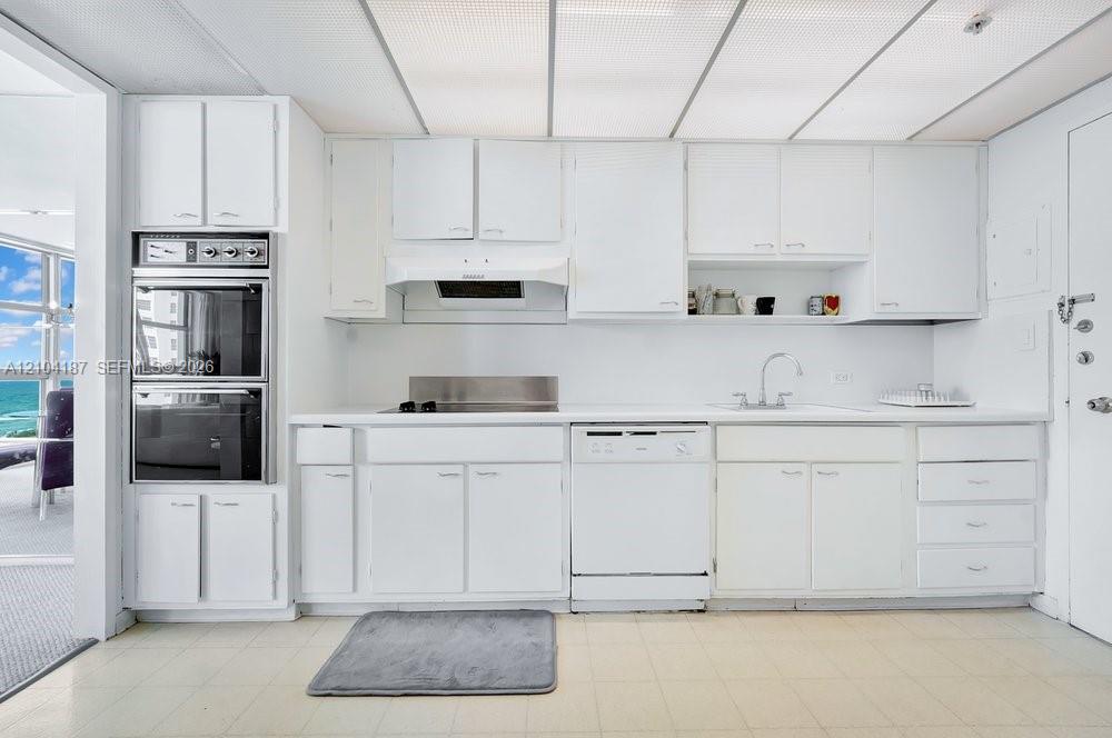 5055 Collins Avenue 8n Property Photo 18
