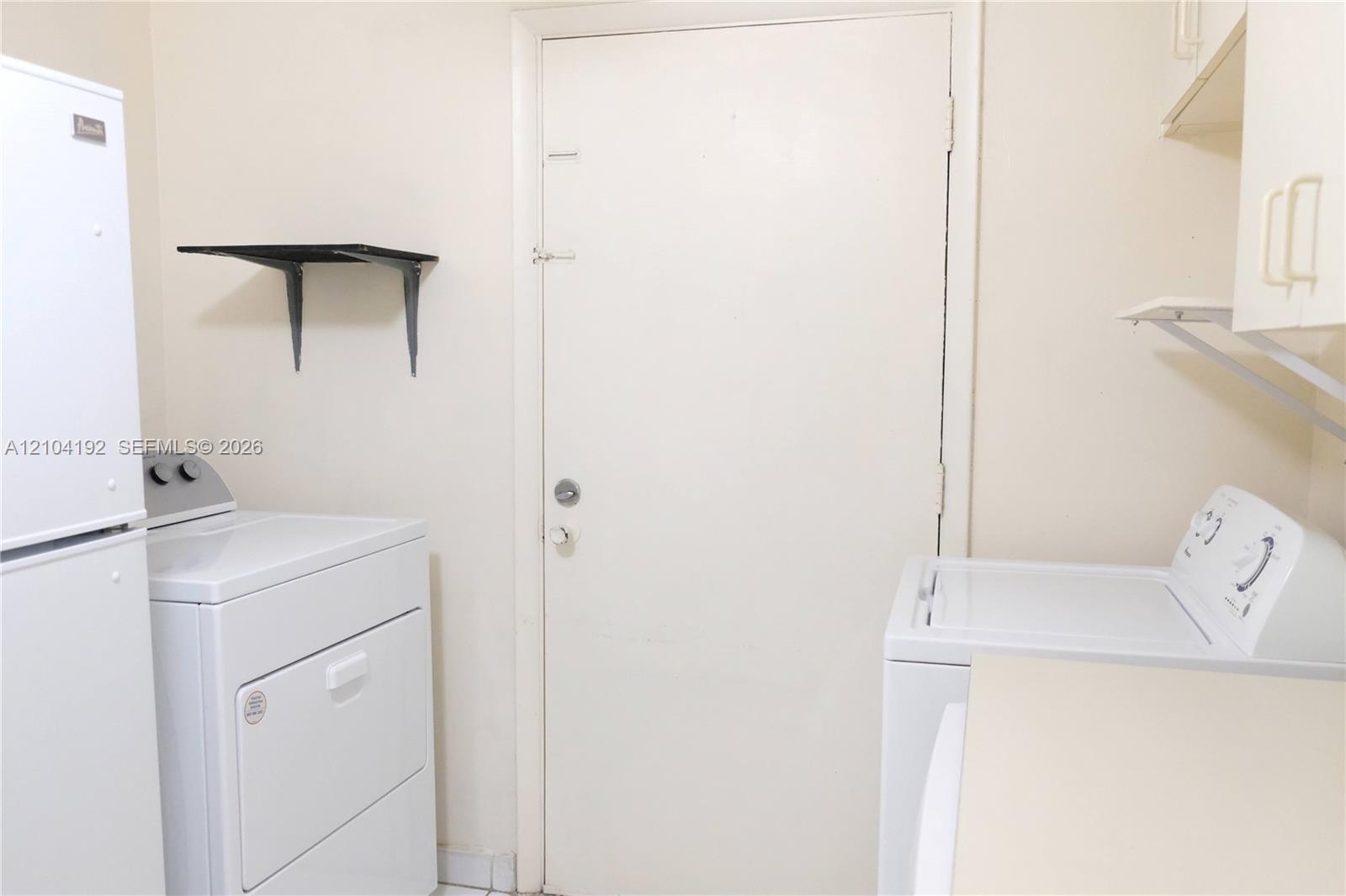 9962 N Kendall Drive 722 Property Photo 20