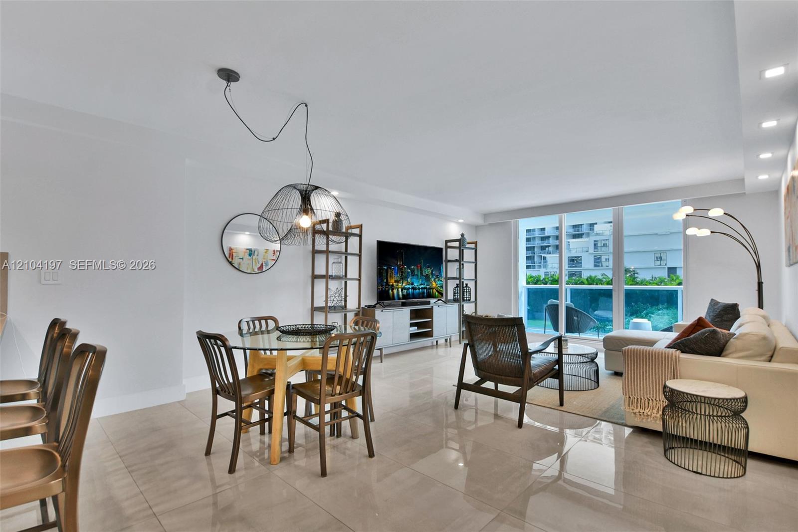 2301 Collins Avenue 303 Property Photo 10
