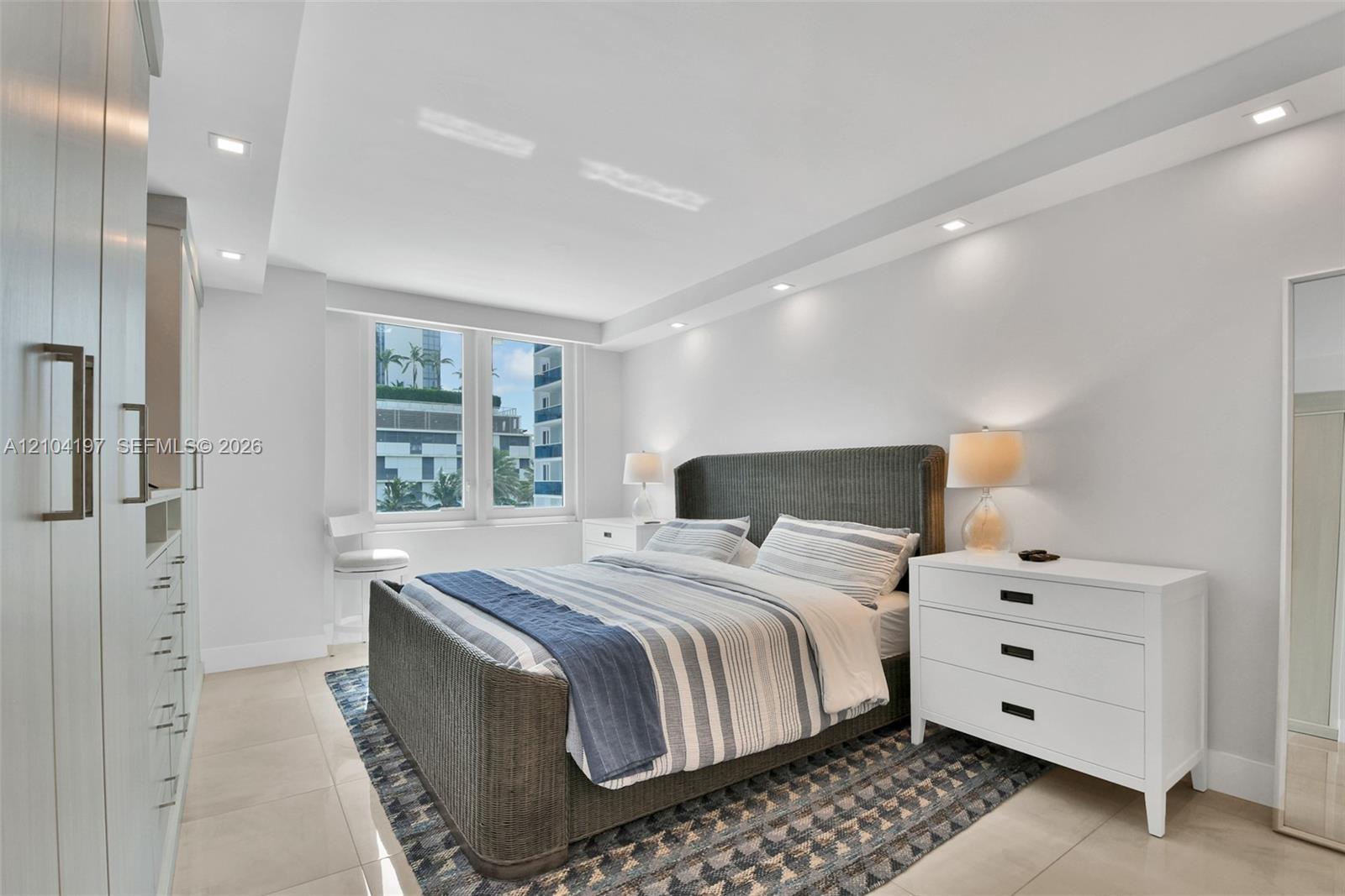 2301 Collins Avenue 303 Property Photo 12