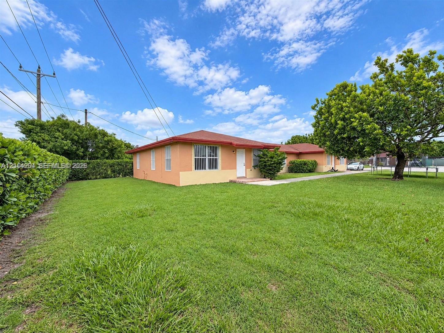 10530 Sw 183rd Street Property Photo 2