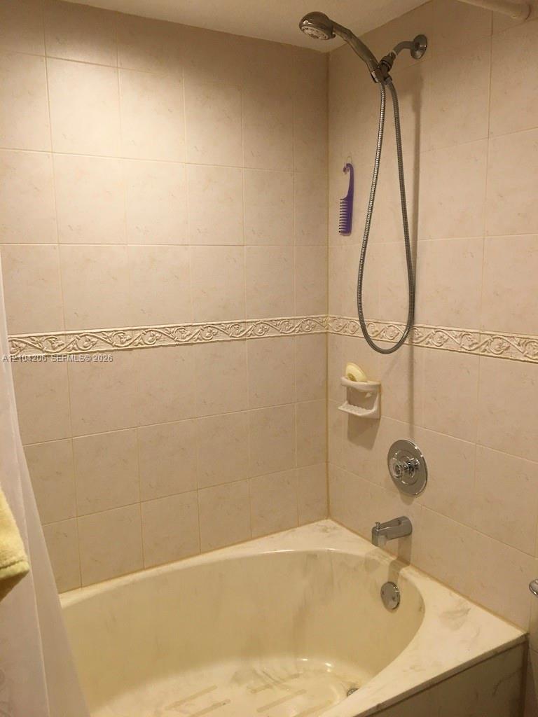 A12104206 Property Photo 9