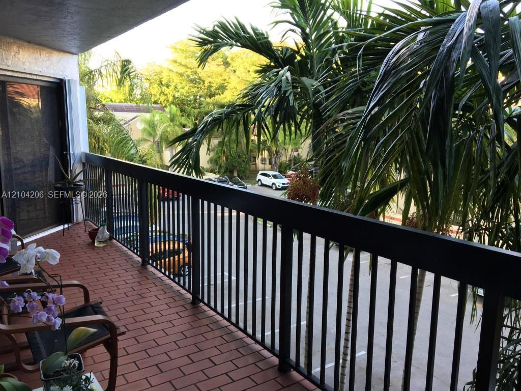 A12104206 Property Photo 12