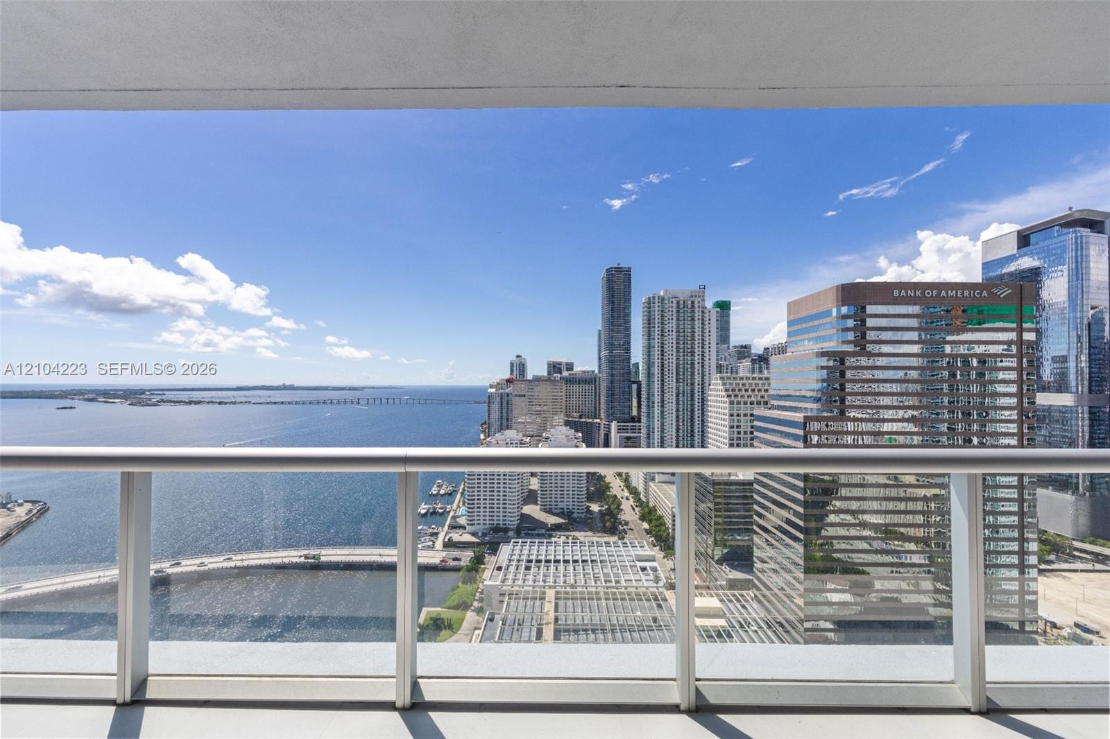 495 Brickell Avenue 3401 Property Photo 4