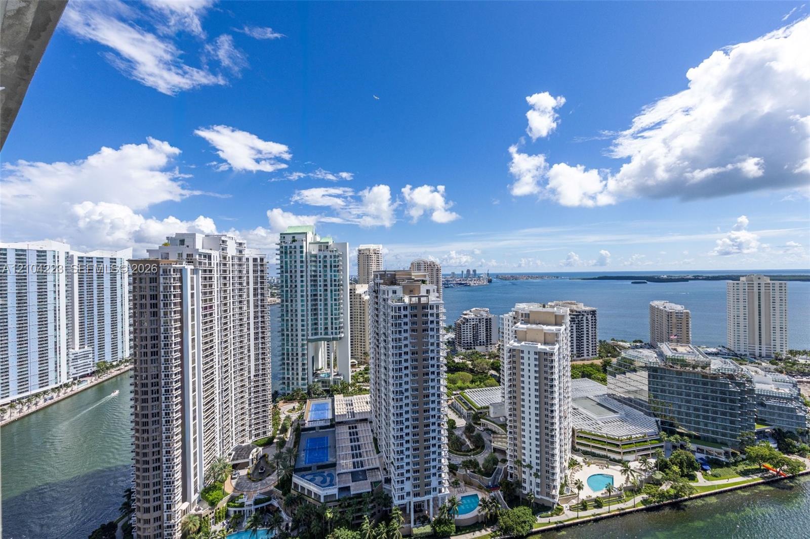 495 Brickell Avenue 3401 Property Photo 24