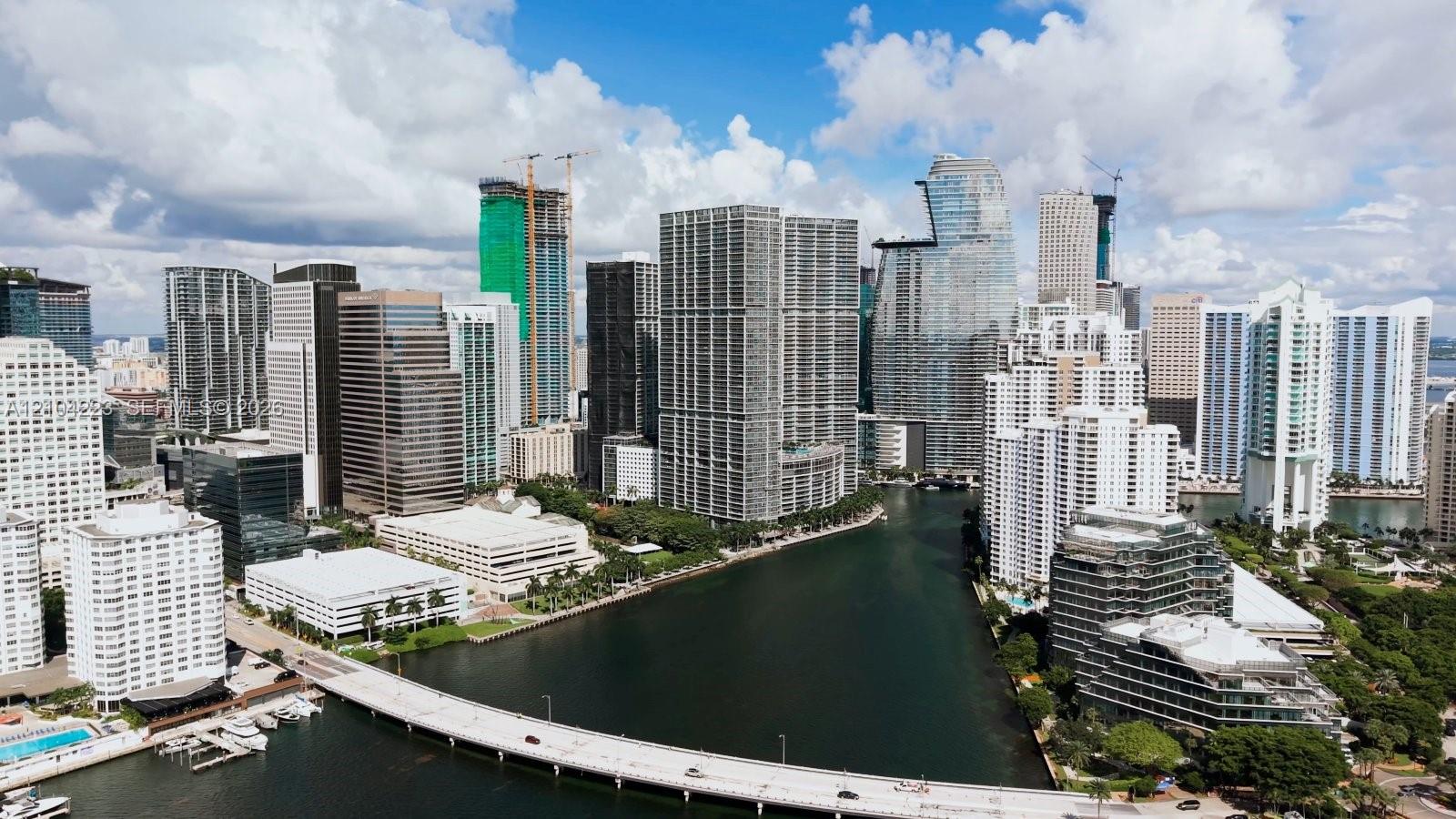 495 Brickell Avenue 3401 Property Photo 44