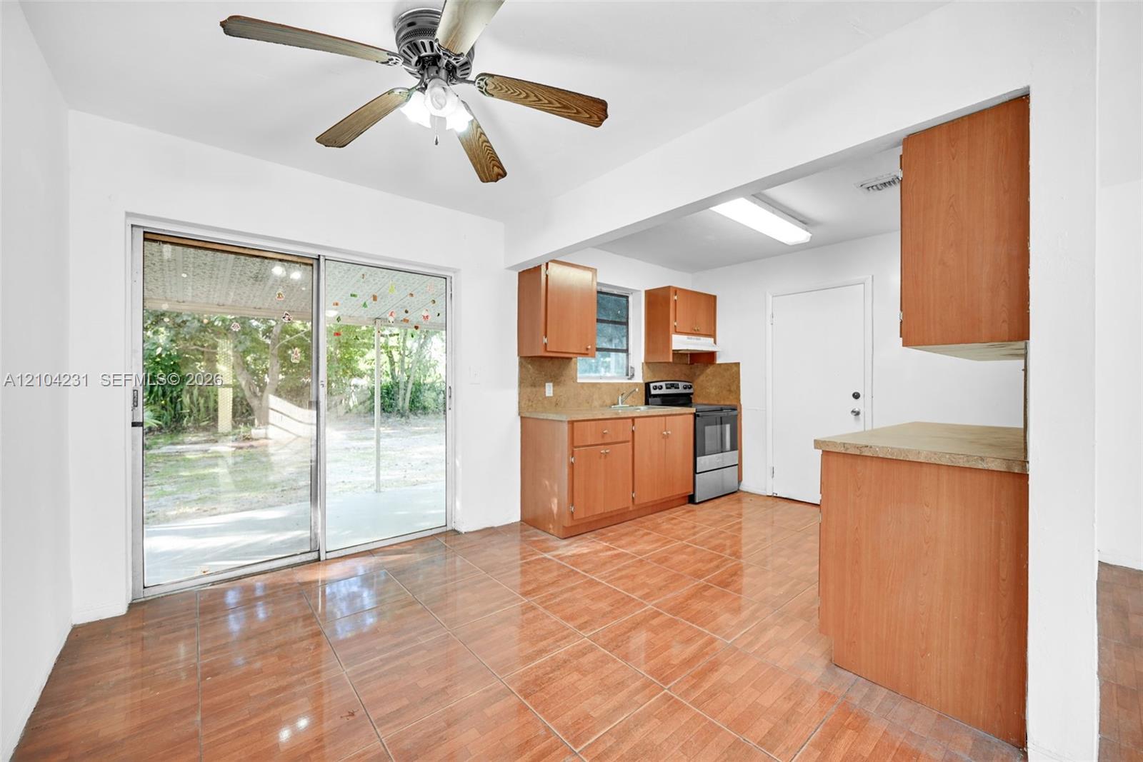 1170 Nw 120th Street Property Photo 6
