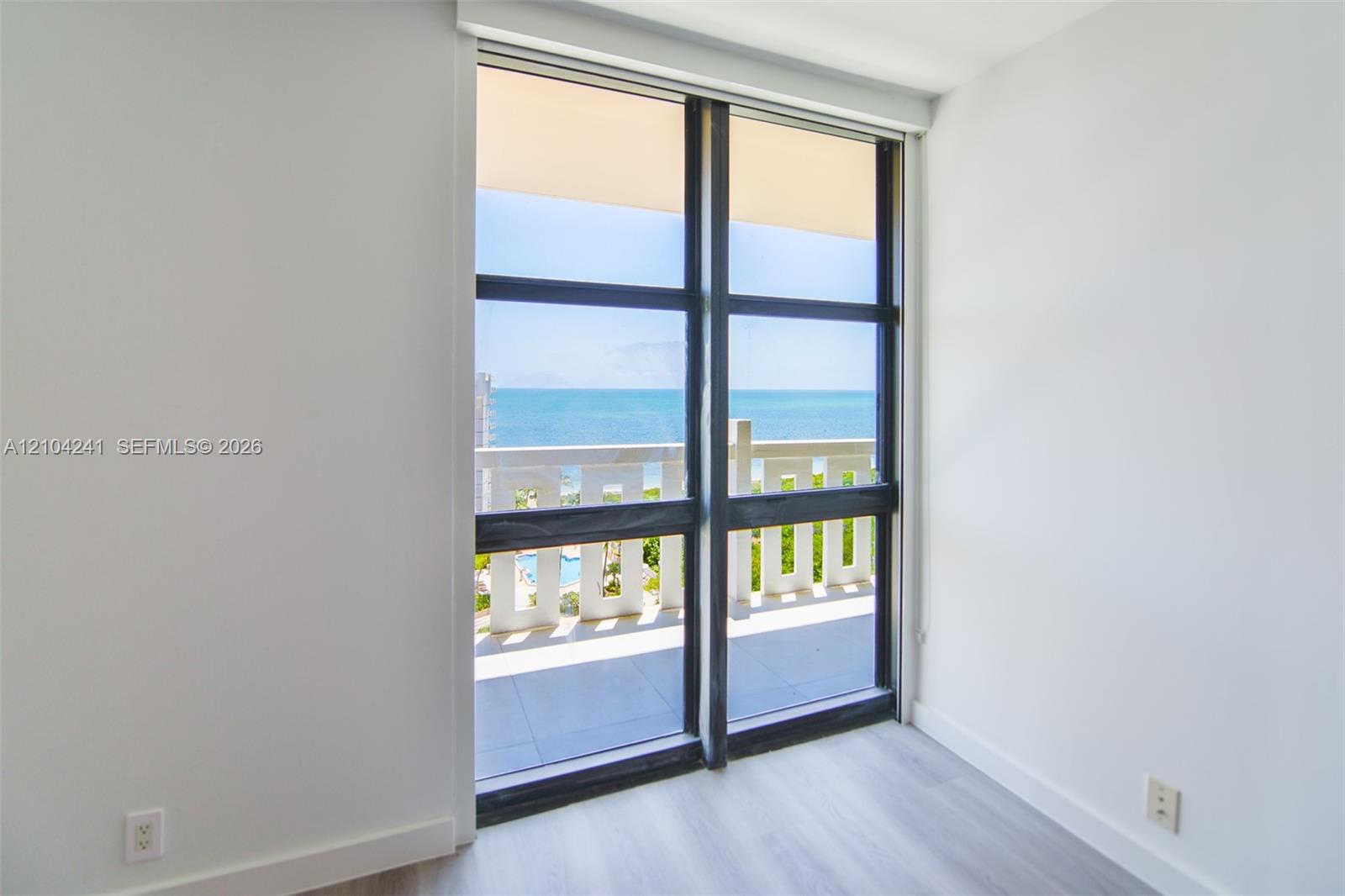 1121 Crandon Boulevard D1206 Property Photo 12