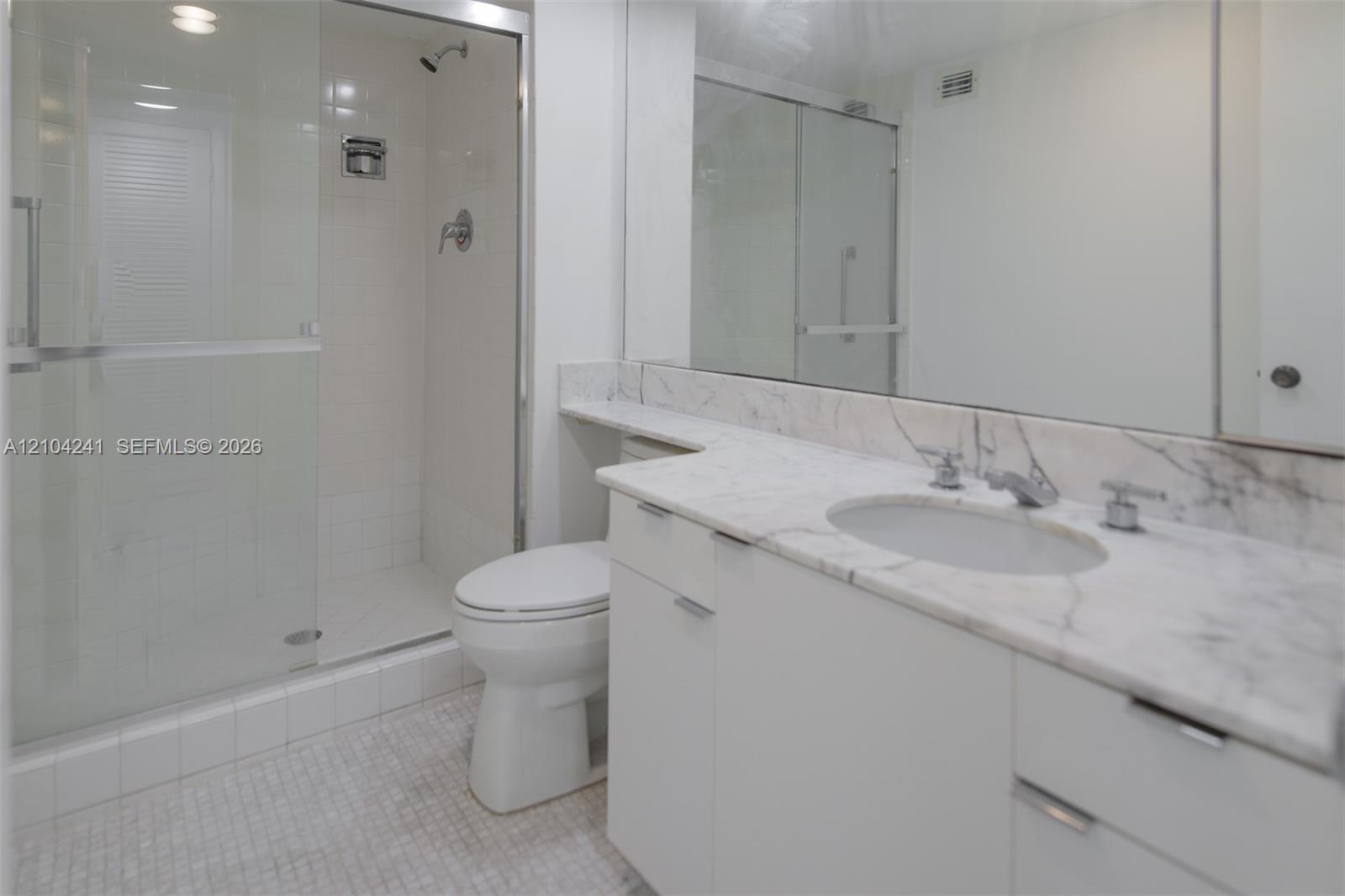 1121 Crandon Boulevard D1206 Property Photo 22
