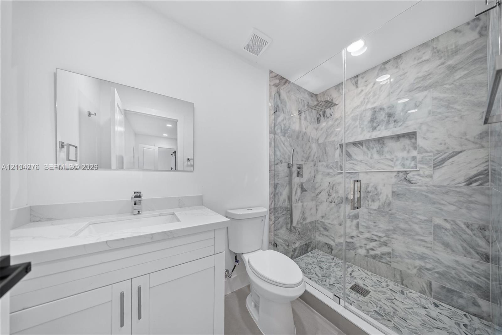 222 Sw 58th Avenue Property Photo 2