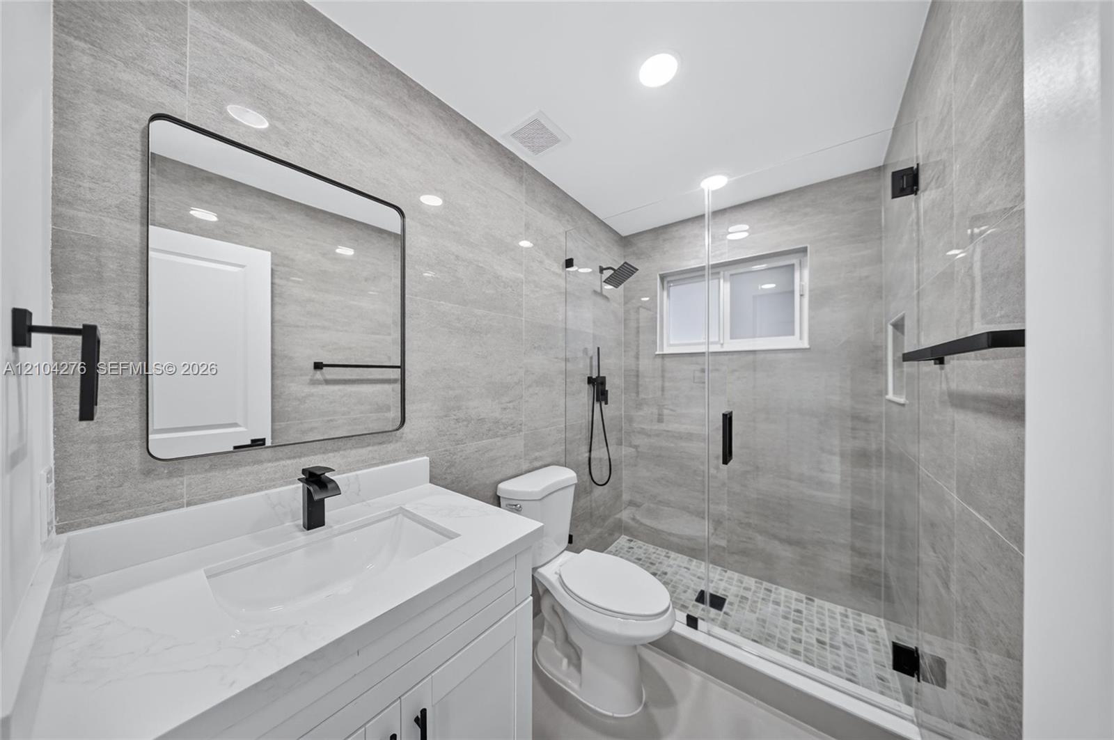 222 Sw 58th Avenue Property Photo 6