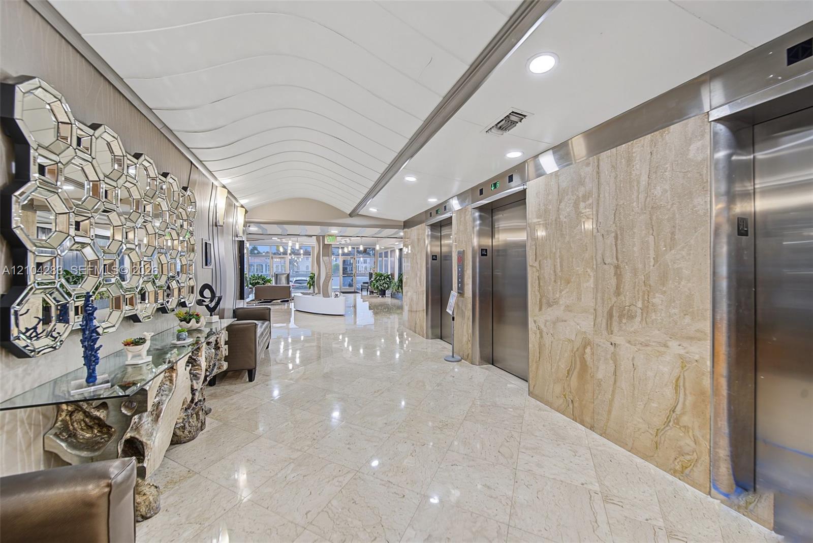 1500 S Ocean Drive 15H Property Photo 1
