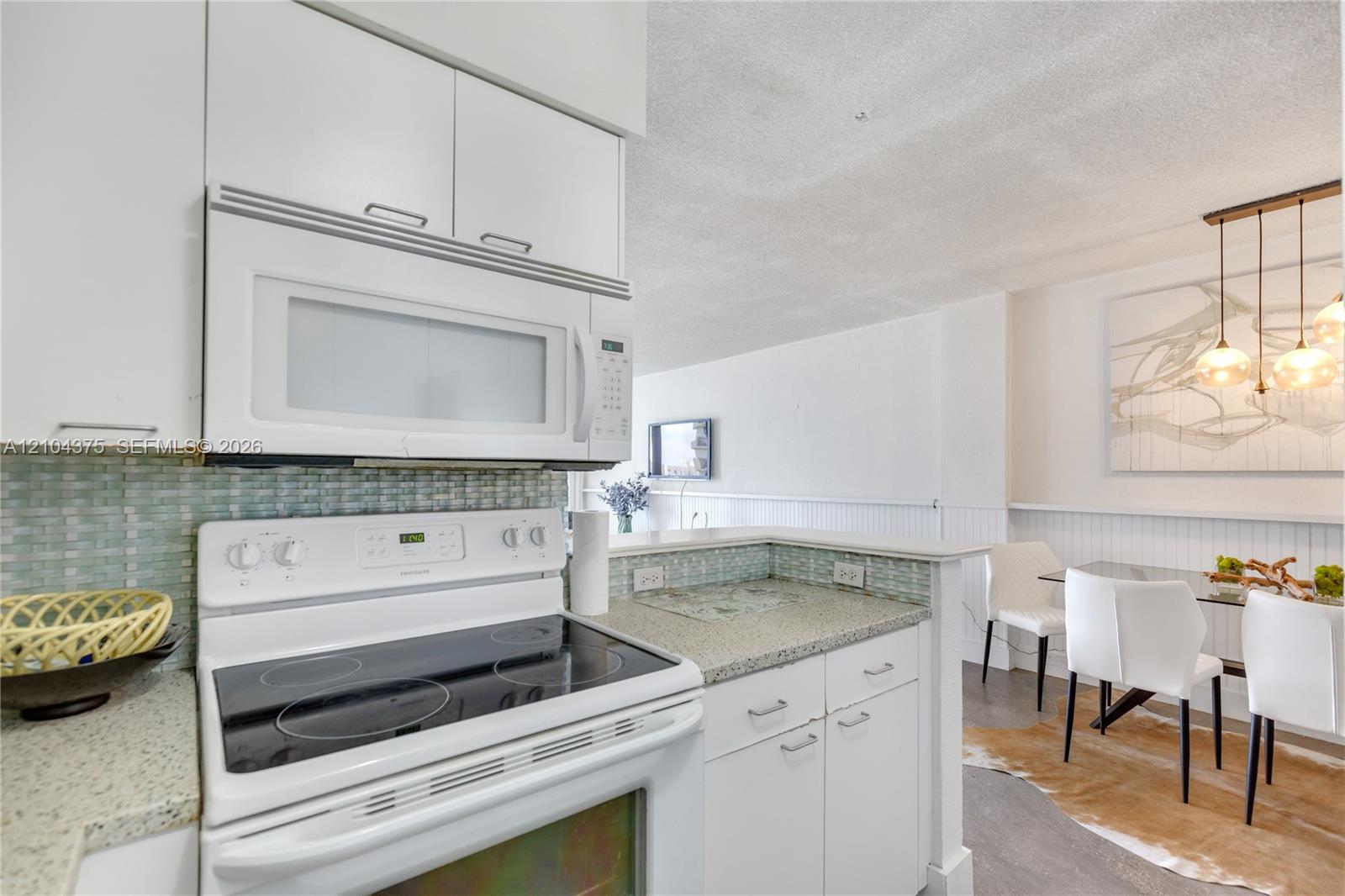 1500 Bay Road 830s Property Photo 15