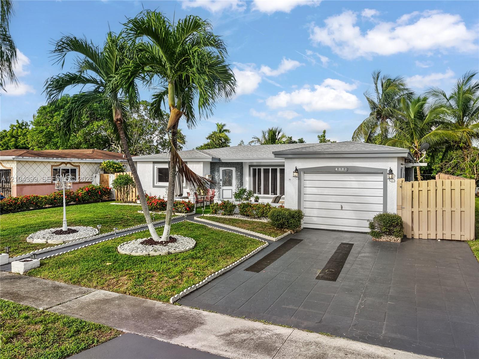 A12104399 Property Photo 1