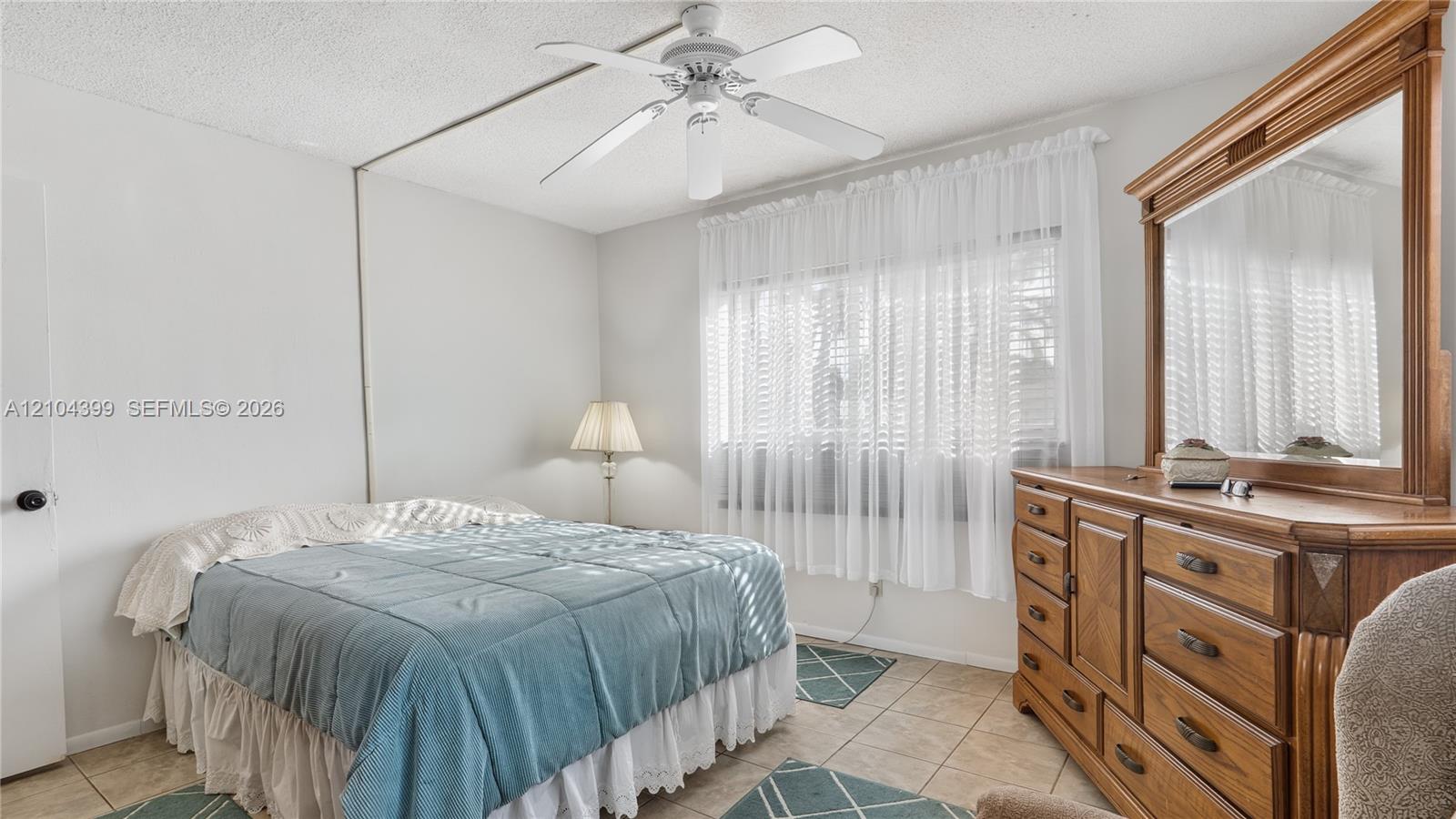 A12104399 Property Photo 20