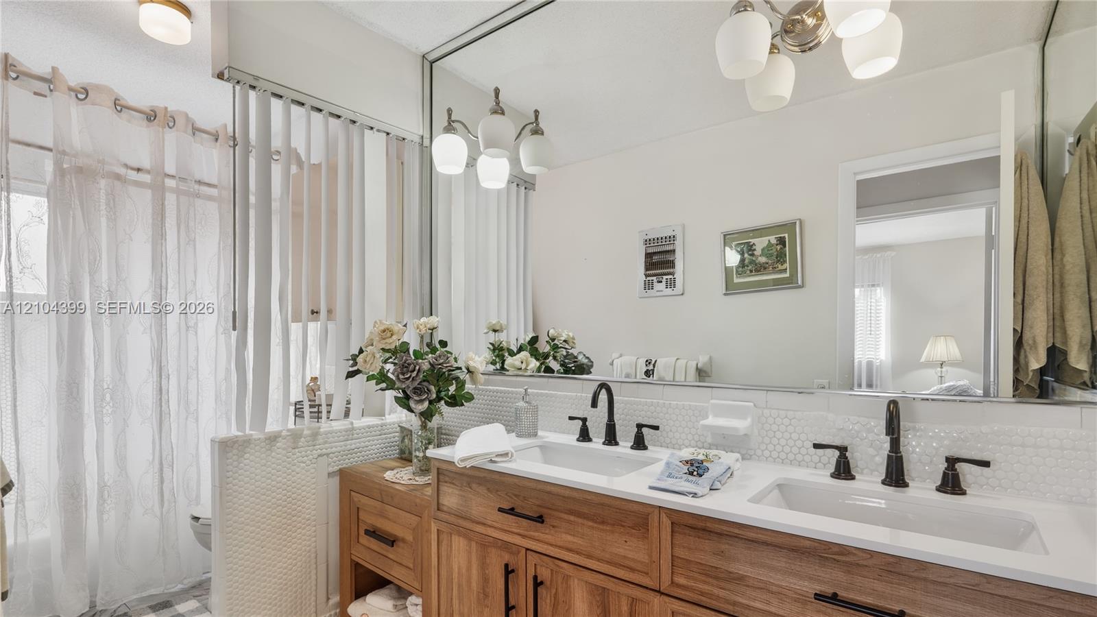 A12104399 Property Photo 21