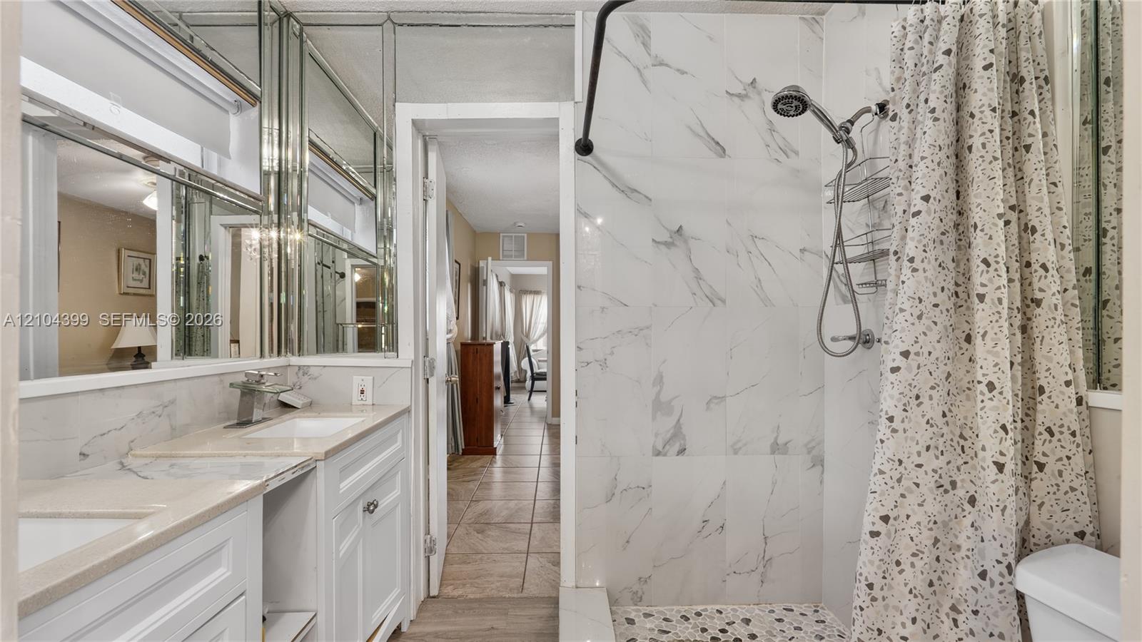 A12104399 Property Photo 26