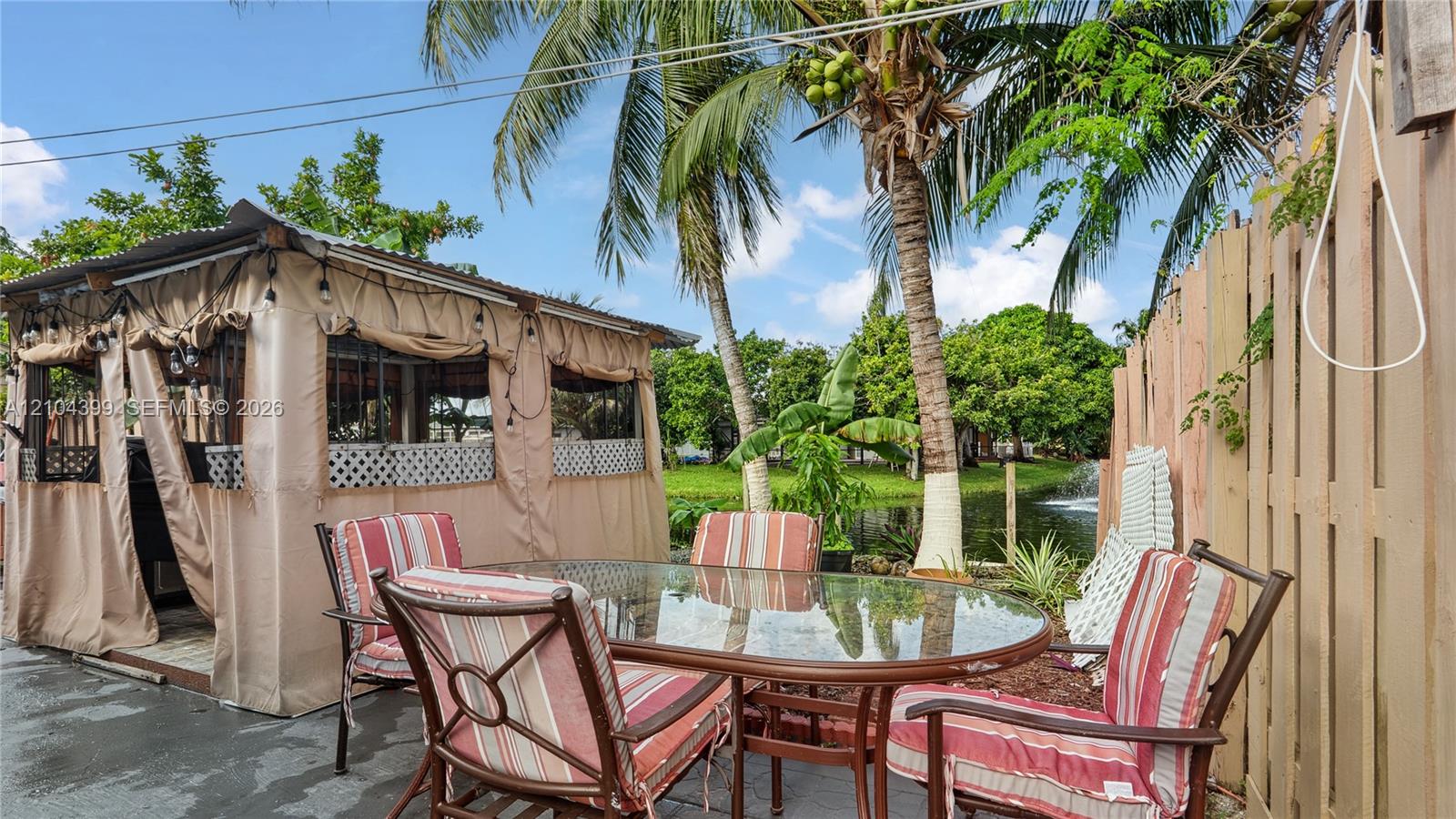 A12104399 Property Photo 35