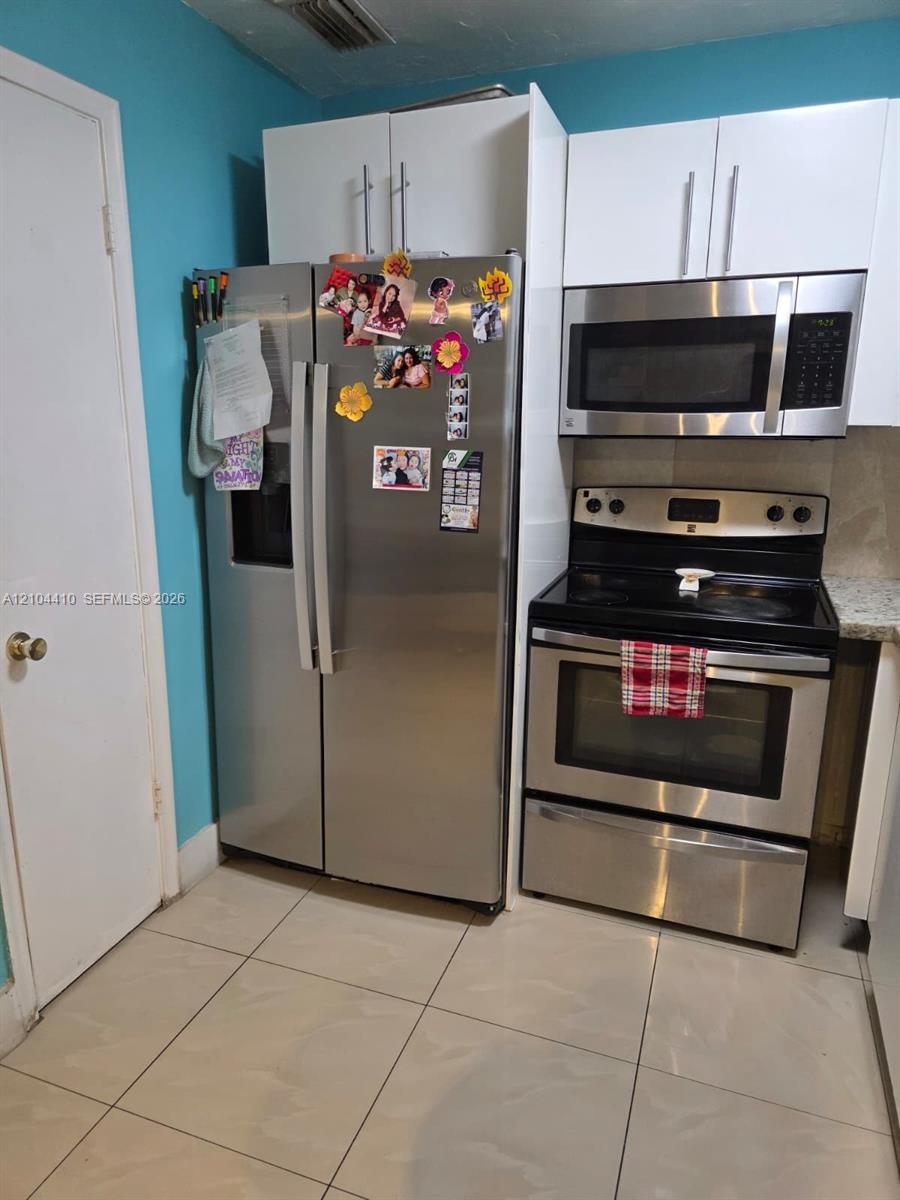 2312 Van Buren Street 2 Property Photo 5