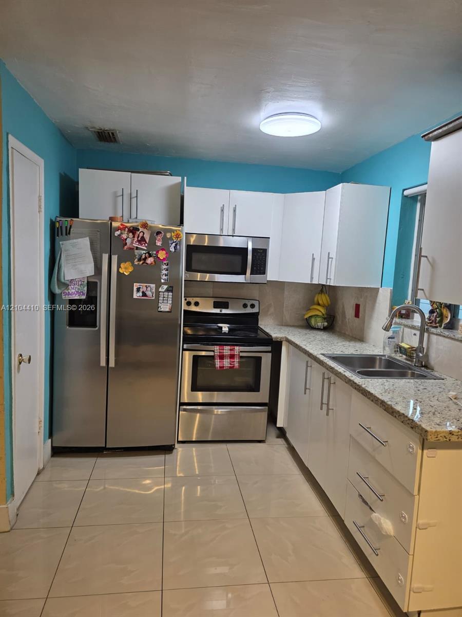 2312 Van Buren Street 2 Property Photo 8