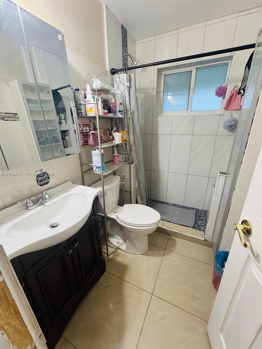 2312 Van Buren Street 2 Property Photo 11