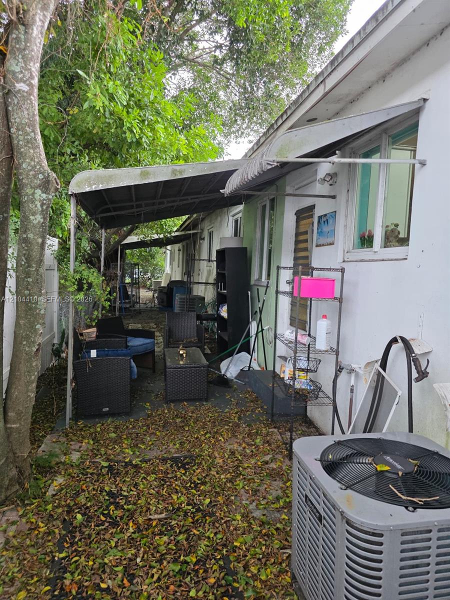 2312 Van Buren Street 2 Property Photo 14