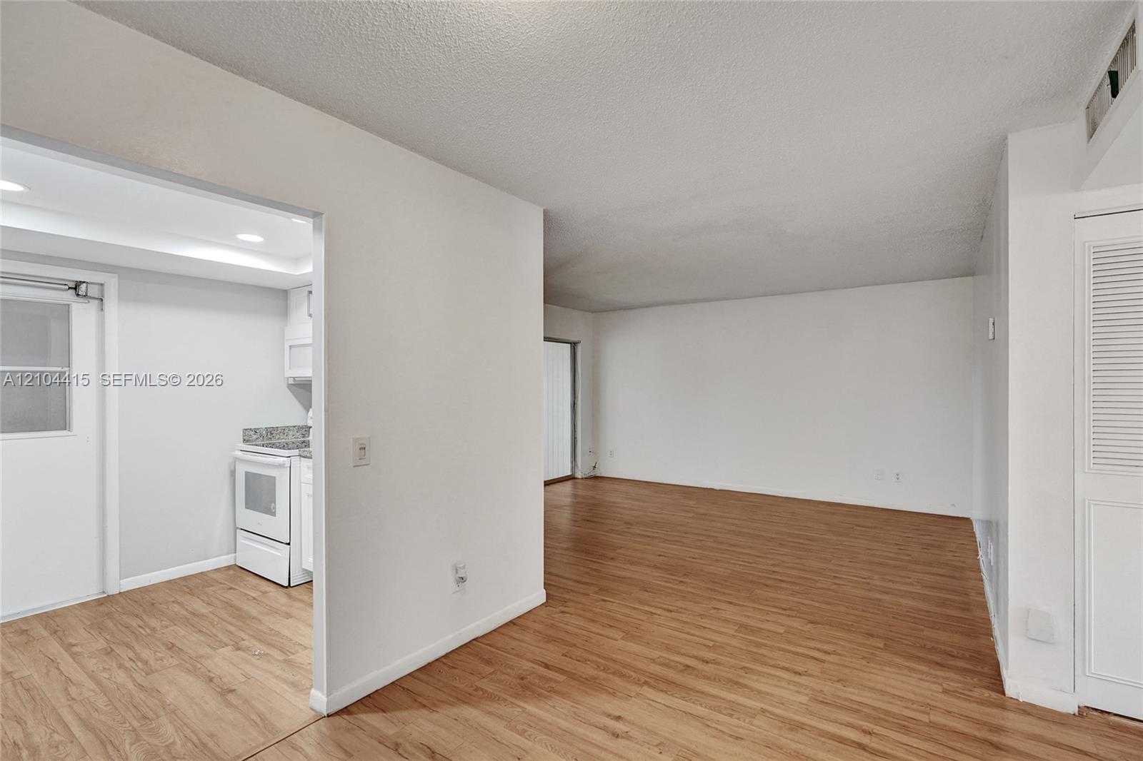 2441 Sw 82nd Avenue 205 Property Photo 17