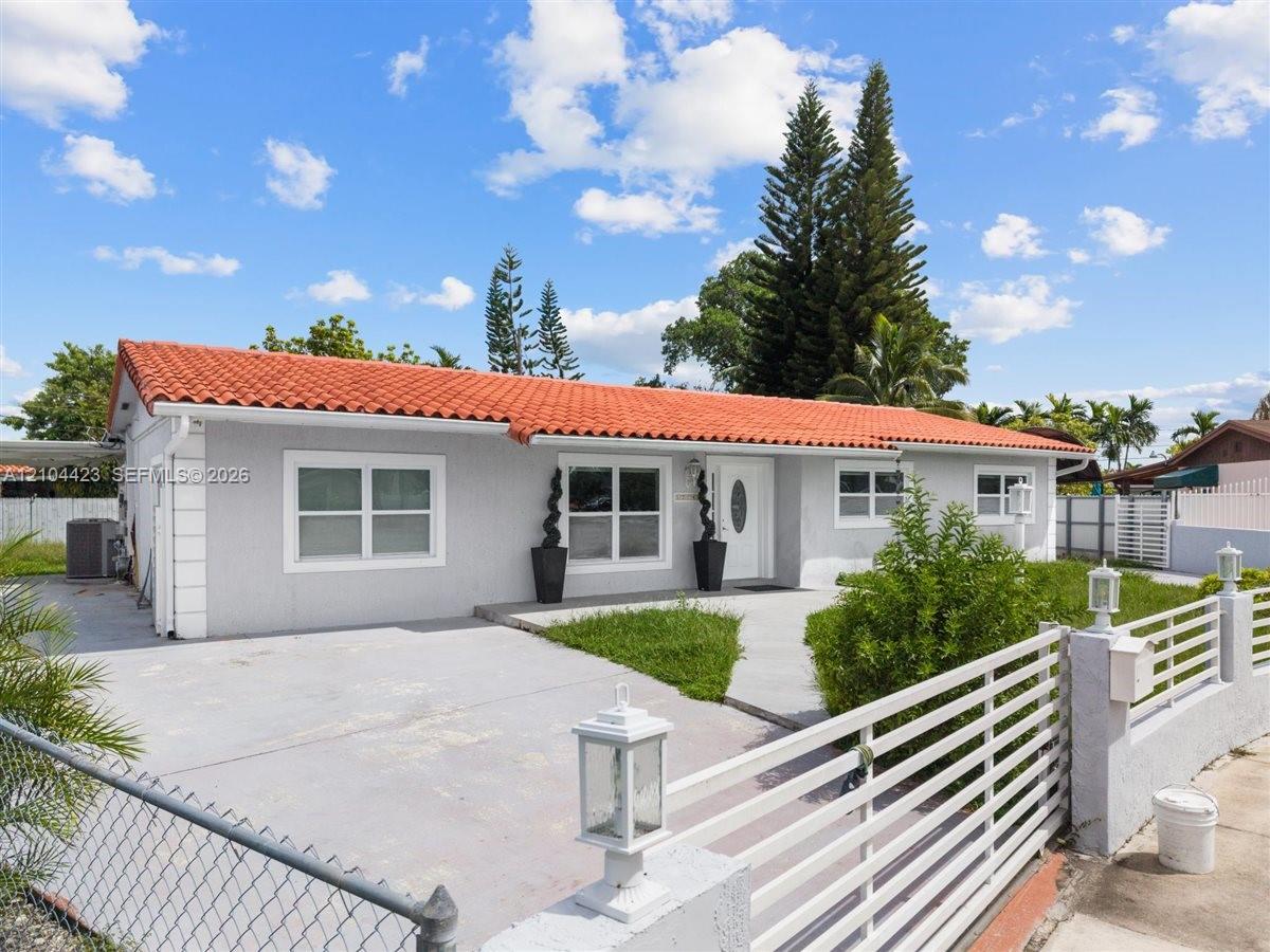 12745 Sw 19th Street Property Photo 4