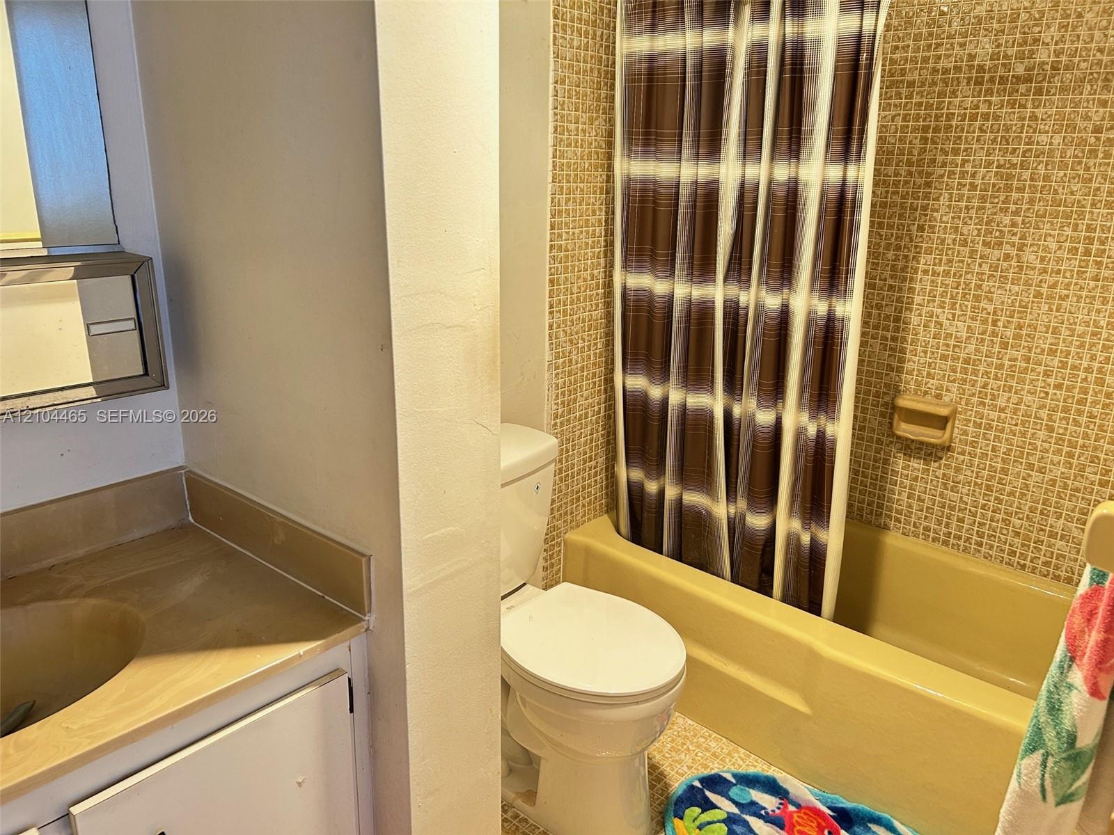 250 180th Drive 560 Property Photo 15