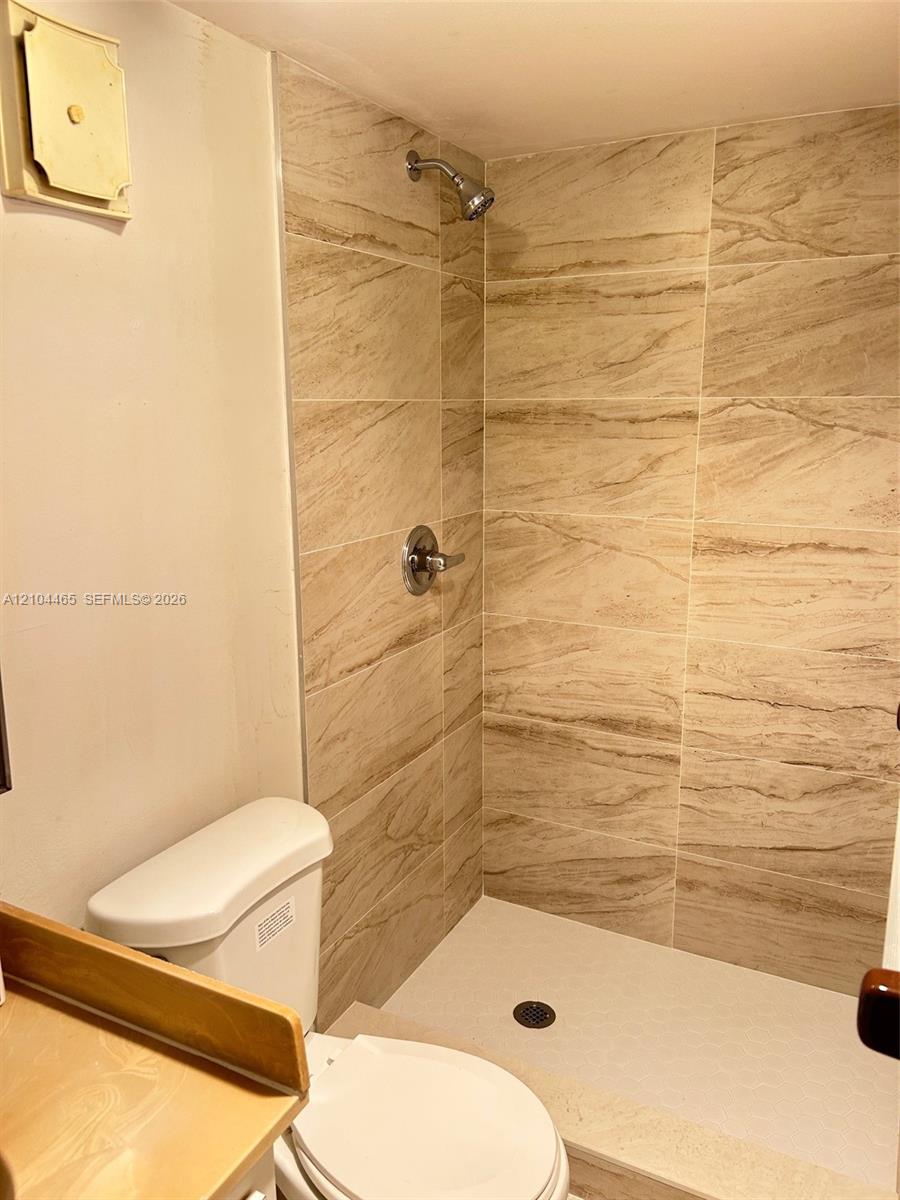 250 180th Drive 560 Property Photo 18