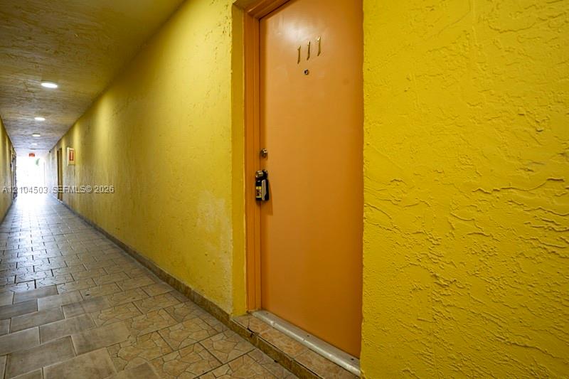 606 W 81st Street 111 Property Photo 1