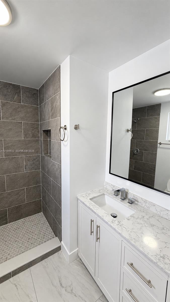 7001 W 35th Avenue Property Photo 7