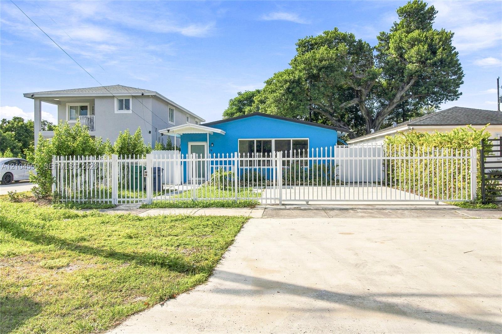 2932 Nw 58th Street Property Photo 2