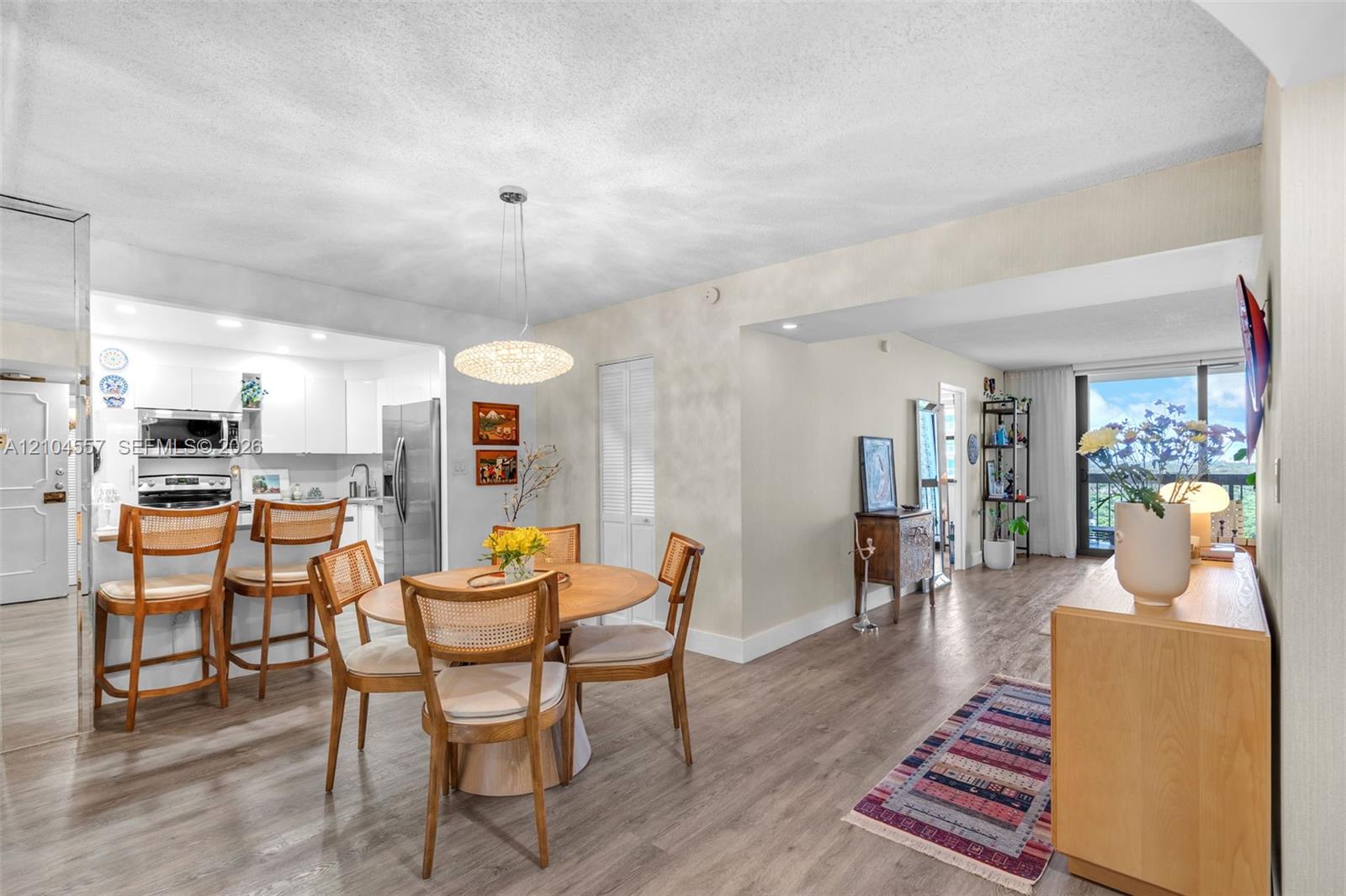 2333 Brickell Avenue 1808 Property Photo 4
