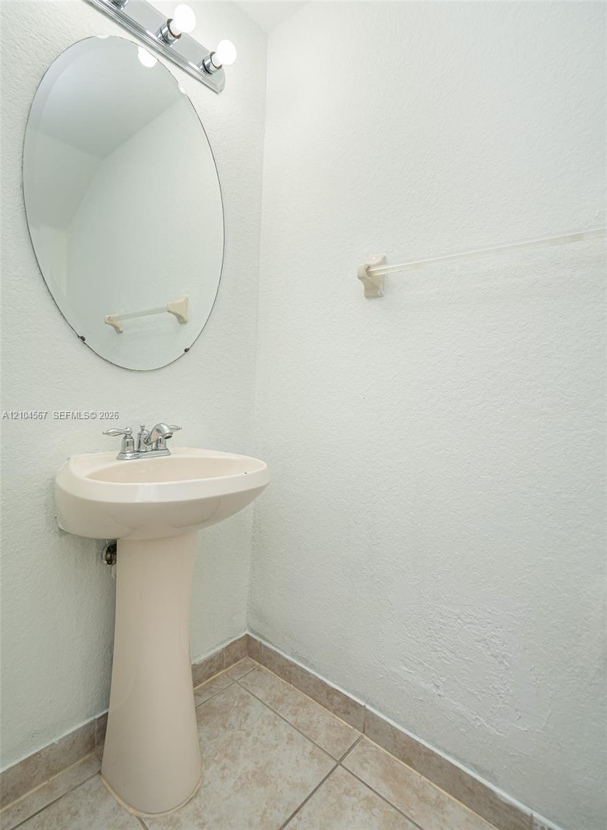 14046 Sw 49th Street 16 Property Photo 6