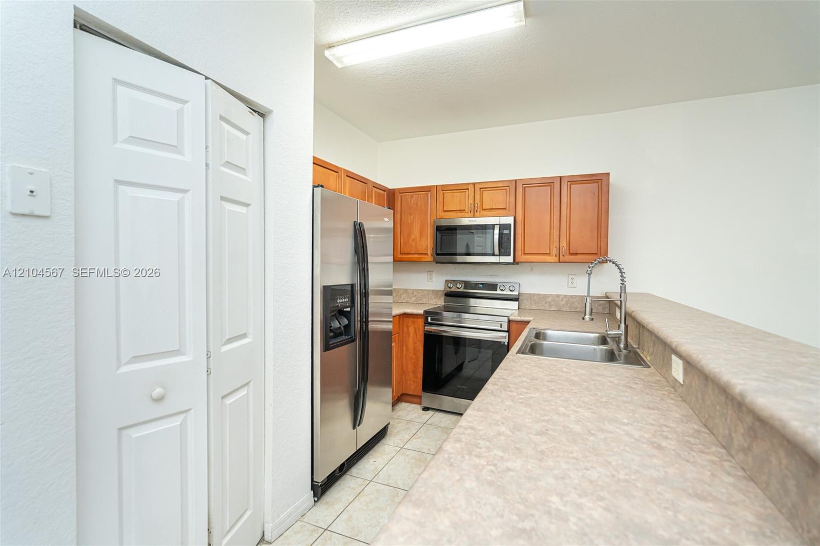 14046 Sw 49th Street 16 Property Photo 10