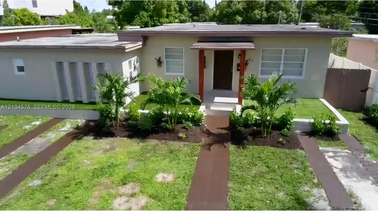 61 Sw 55th Avenue Property Photo 3