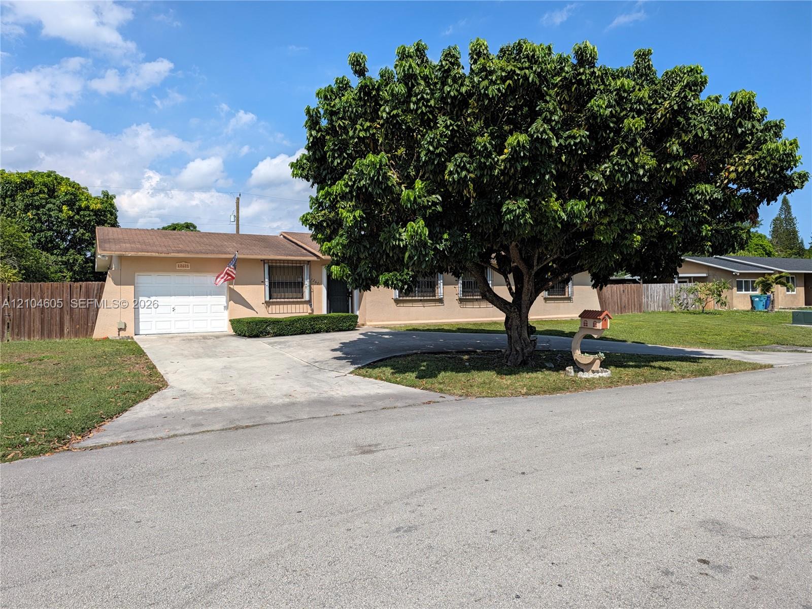 12601 Sw 195th Terrace Property Photo 1