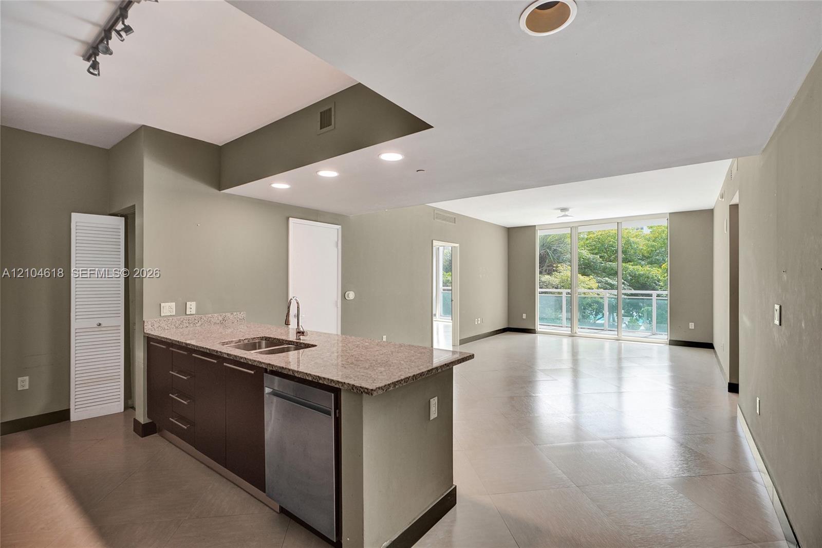 951 Brickell Avenue 1106 Property Photo 3